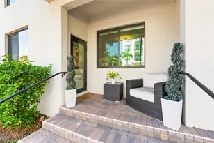 8167 NW 41st St, Doral, FL 33166 - Photo 5