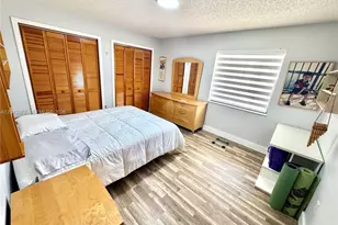 18701 Wentworth Dr, Hialeah, FL 33015 - Photo 29
