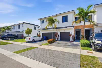 10921 SW 232nd Ter, Homestead, FL 33032 - Photo 3