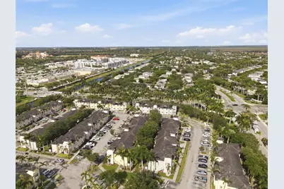 2728 NE 3rd Ct #201, Homestead, FL 33033 - Photo 5