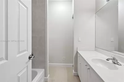 2728 NE 3rd Ct #201, Homestead, FL 33033 - Photo 13