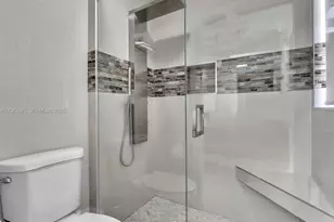 639 Verona Pl, Weston, FL 33326 - Photo 53