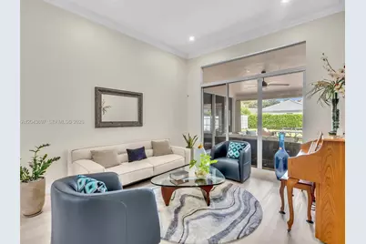 639 Verona Pl, Weston, FL 33326 - Photo 13