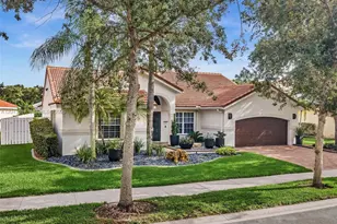 639 Verona Pl, Weston, FL 33326 - Photo 5
