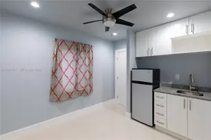 4538 SW 1st St, Miami, FL 33134 - Photo 11