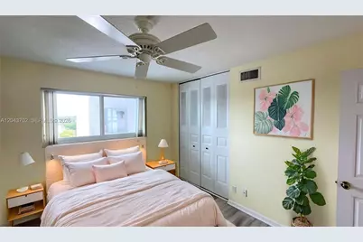 401 Lake Shore Dr #801, Lake Park, FL 33403 - Photo 21