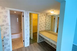 401 Lake Shore Dr, Lake Park, FL 33403 - Photo 17