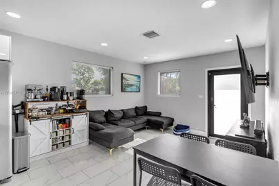 15100 NE 14th Ct, North Miami Beach, FL 33162 - Photo 17