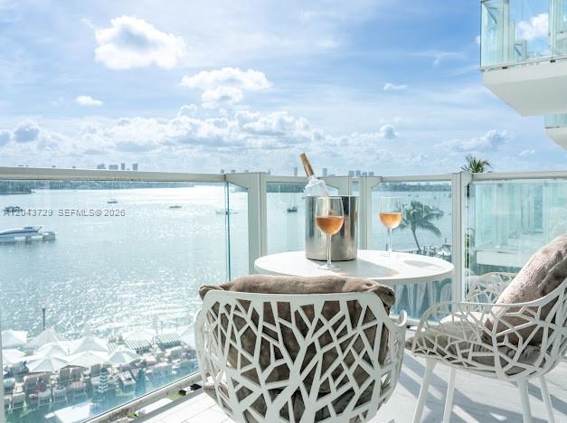 1100 West Ave #510 - 1100 West Ave #510, Miami Beach, FL 33139 Luxury Property | Jose Angel Pina