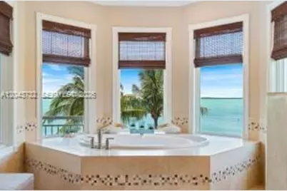 104 Coastal Dr, Key Largo, FL 33037 - Photo 25