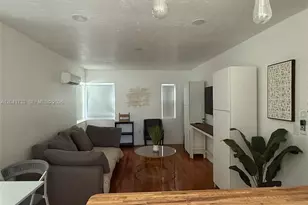 528 NE 70th St, Miami, FL 33138 - Photo 13