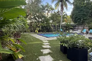 528 NE 70th St, Miami, FL 33138 - Photo 17