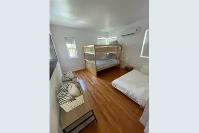 528 NE 70th St #Top, Miami, FL 33138 - Photo 3