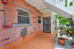 160 NE 8th Ave, Hallandale Beach, FL 33009 - Photo 47
