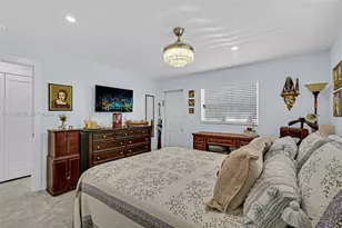 160 NE 8th Ave, Hallandale Beach, FL 33009 - Photo 29
