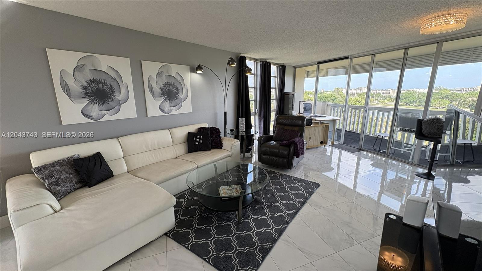 6901 Environ Blvd #6C - 6901 Environ Blvd #6C, Lauderhill, FL 33319 Luxury Property | Jose Angel Pina