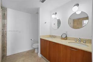 1043 SW 9th Ct, Miami, FL 33130 - Photo 21