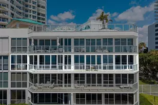 16485 Collins Ave, Sunny Isles Beach, FL 33160 - Photo 17
