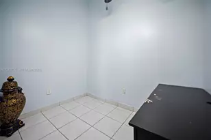 7581 W 29th Way, Hialeah, FL 33018 - Photo 19
