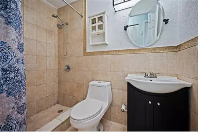 7581 W 29th Way, Hialeah, FL 33018 - Photo 21