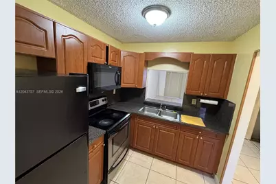 365 NE 125th St #301, North Miami, FL 33161 - Photo 5