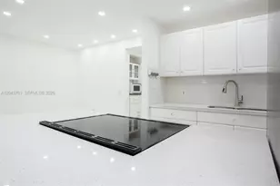 13350 SW 1st St, Pembroke Pines, FL 33027 - Photo 13