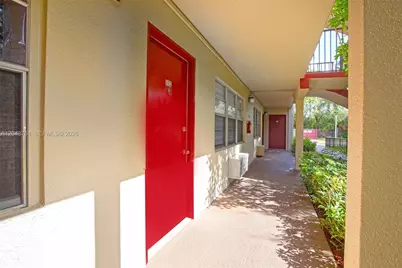 13350 SW 1st St #112P, Pembroke Pines, FL 33027 - Photo 3