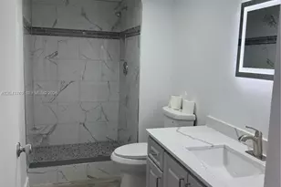 7220 Lake Cir Dr, Margate, FL 33063 - Photo 15