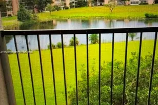 7220 Lake Cir Dr, Margate, FL 33063 - Photo 19