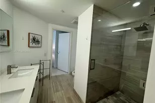 1300 Brickell Bay Dr, Miami, FL 33131 - Photo 7