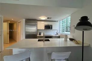 1300 Brickell Bay Dr, Miami, FL 33131 - Photo 3