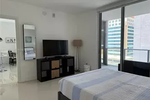 1300 Brickell Bay Dr, Miami, FL 33131 - Photo 15