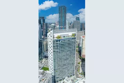 1300 Brickell Bay Dr #901, Miami, FL 33131 - Photo 17