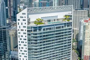 1300 Brickell Bay Dr, Miami, FL 33131 - Photo 17