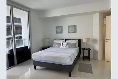 1300 Brickell Bay Dr #901, Miami, FL 33131 - Photo 11