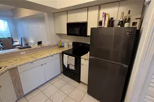 735 SW 148th Ave, Sunrise, FL 33325 - Photo 5