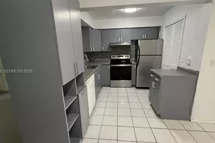 5425 NW 16th Ct, Lauderhill, FL 33313 - Photo 5
