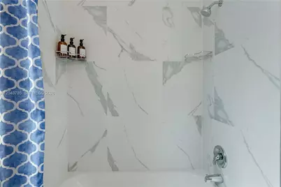820 SW 26th Rd, Miami, FL 33129 - Photo 23