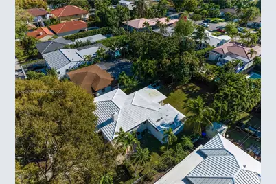 820 SW 26th Rd, Miami, FL 33129 - Photo 27