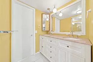 4141 NW 44th Ave, Lauderdale Lakes, FL 33319 - Photo 15