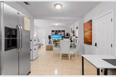 7573 NW 12th Ct, Miami, FL 33147 - Photo 5