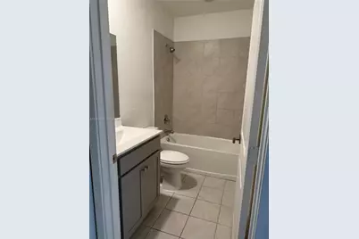 782 SE 18th St, Homestead, FL 33034 - Photo 15