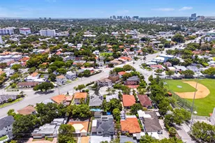 2360 SW 2nd St, Miami, FL 33135 - Photo 25