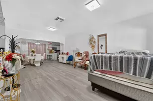 2360 SW 2nd St, Miami, FL 33135 - Photo 11