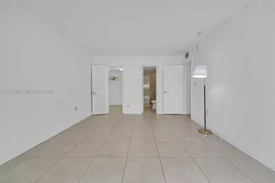 1205 Mariposa Ave #307, Coral Gables, FL 33146 - Photo 19