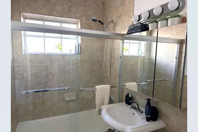 836 10th St #5, Miami Beach, FL 33139 - Photo 13