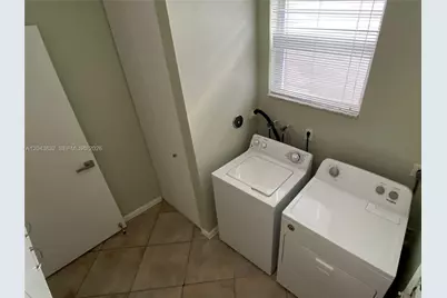 15341 NW 4 St, Pembroke Pines, FL 33028 - Photo 53