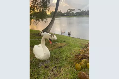 15341 NW 4 St, Pembroke Pines, FL 33028 - Photo 25