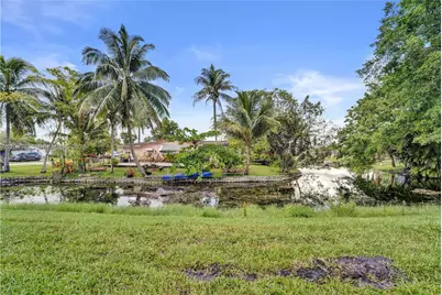 9220 NW 14th St #272, Pembroke Pines, FL 33024 - Photo 37