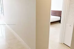 5255 Collins Ave, Miami Beach, FL 33140 - Photo 15